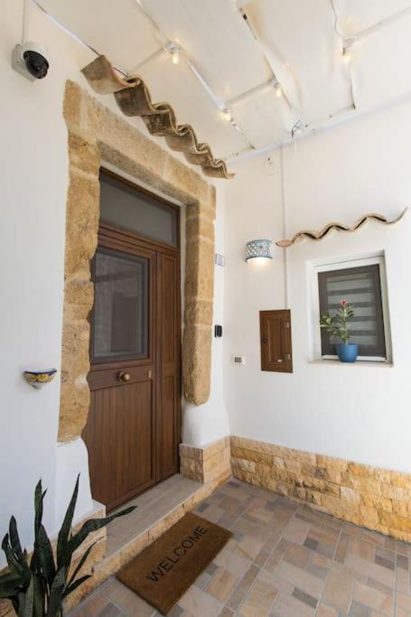 Centro Storico Sciacca - Casa Di Pisa Cortile Termine Villa Exterior photo